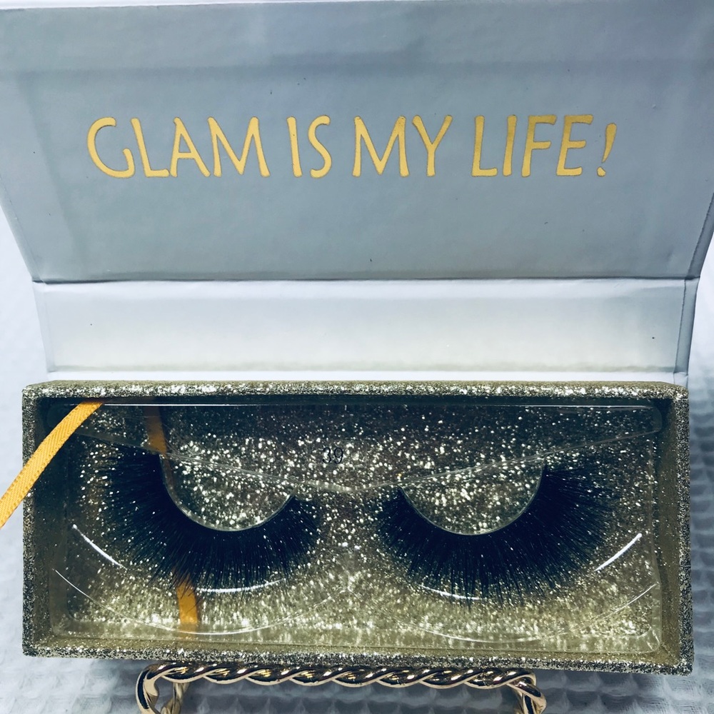 Lashes: Lash Name: Diva